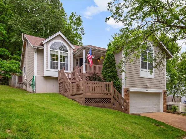 409 Elm Crossing Ct, Ballwin, MO 63021