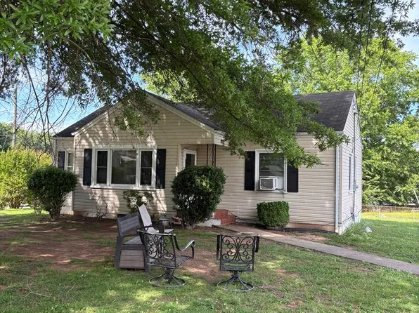 855 Melrose Ave, Danville, VA 24540