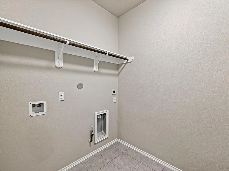 2511 Sandbar Shark Ct — Photo 33