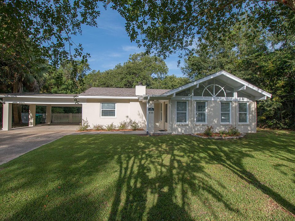 1st image of 111 Camellia Dr