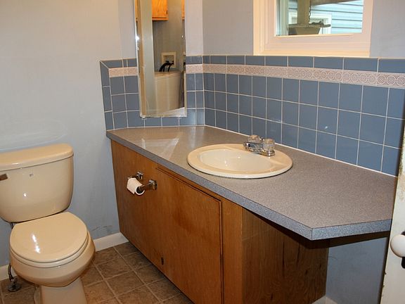 5th image of 709 S 7th Street
