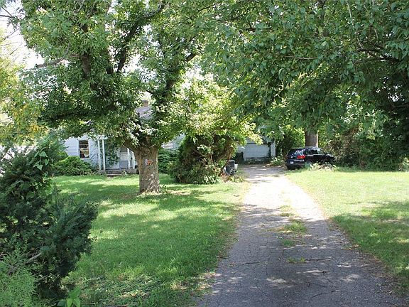 4th image of 2345 S County Road 1050 E