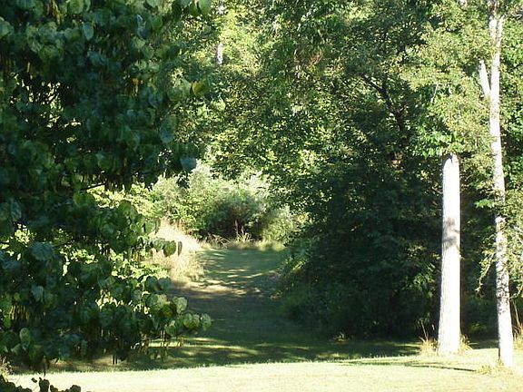 4th image of 60 Honey Ln