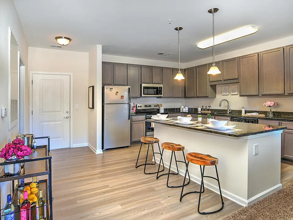 10 Newbridge Apartments