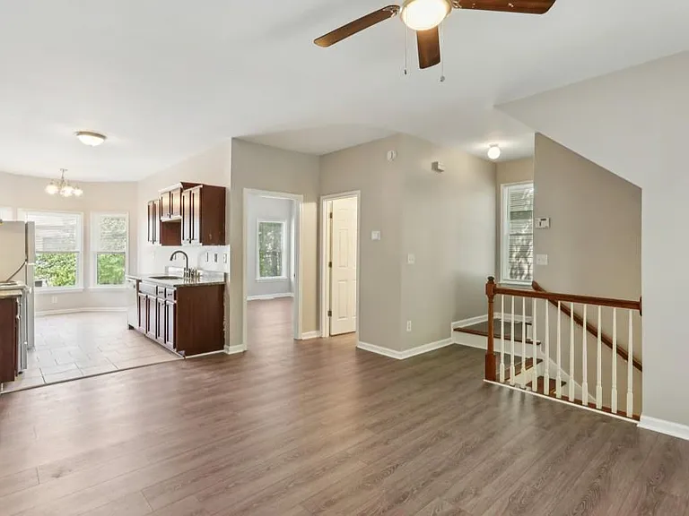 739 Prince Pl NW — Photo 14