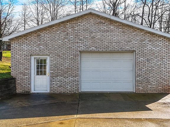 5th image of 81 James Rd