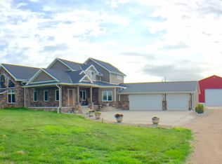 7243 3rd Ave, Columbus, NE 68601