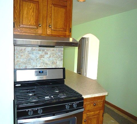 4th image of 803 N Logan St