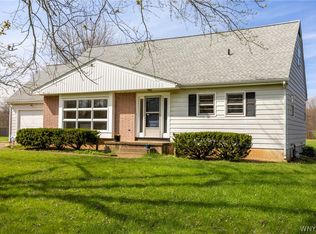 841 Swann Rd, Youngstown, NY 14174