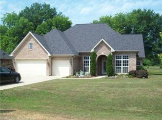 125 Terraceview Ln, Columbus, MS 39702
