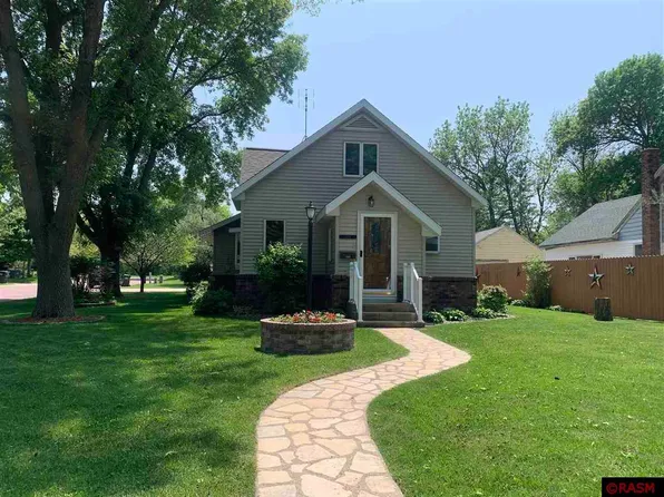 1224 9th Ave N, Saint James, MN 56081