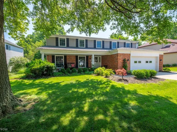 18211 Winchester Ct, Strongsville, OH 44136