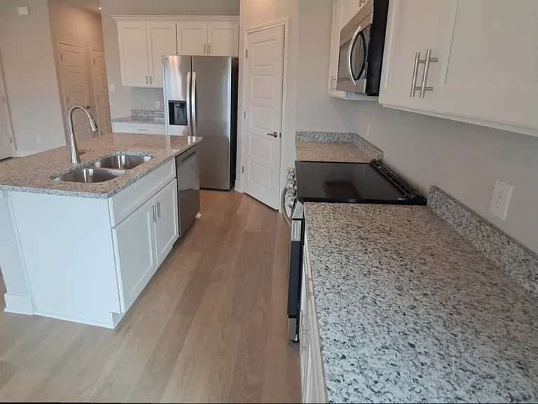 7134 Magnolia Crk #101 — Photo 40