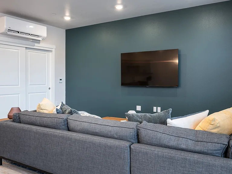 Discover Elevated Living at The Vaughn. Two Months Of Free Rent - And Free Parking! — Photo 36