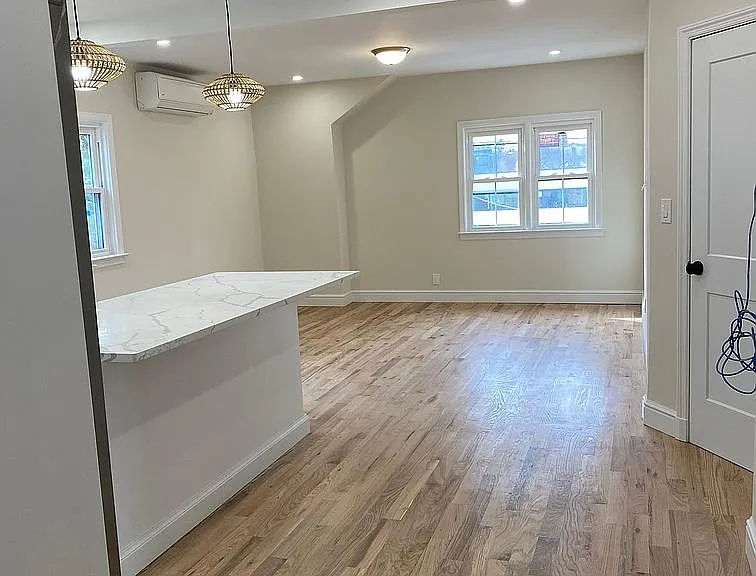 442 6th Ave #1A — Photo 1