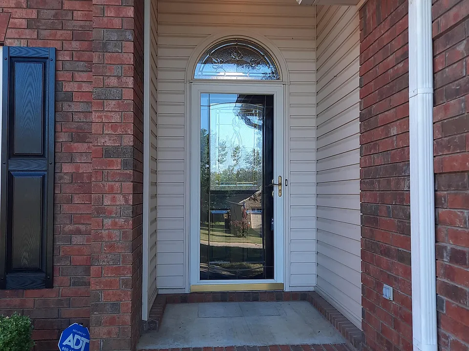 2109 Barrington Dr