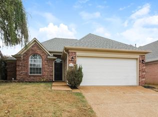 1204 Breezy Valley Dr, Cordova, TN 38018