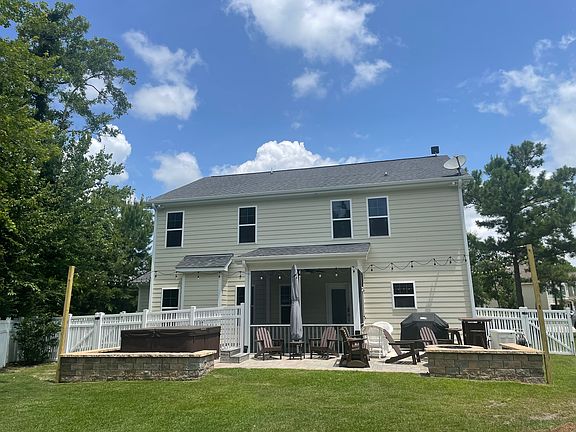 3rd image of 319 W Goldeneye Ln