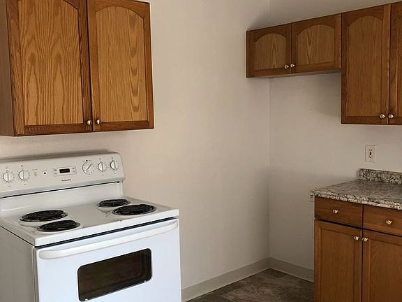 2nd image of 1825 Madrone Ave