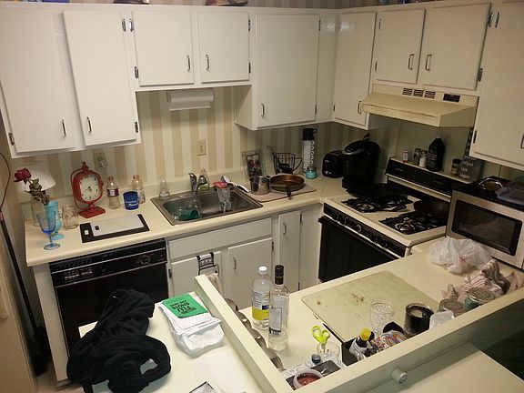 Kt, range&hood been replaced