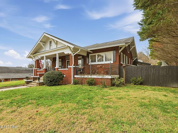 3rd image of 518 N Main St