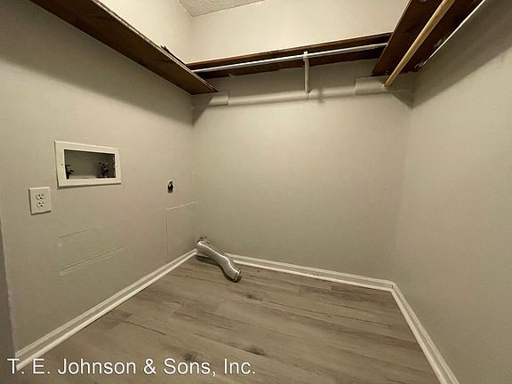 5th image of 2550 Green Oaks Ct APT C