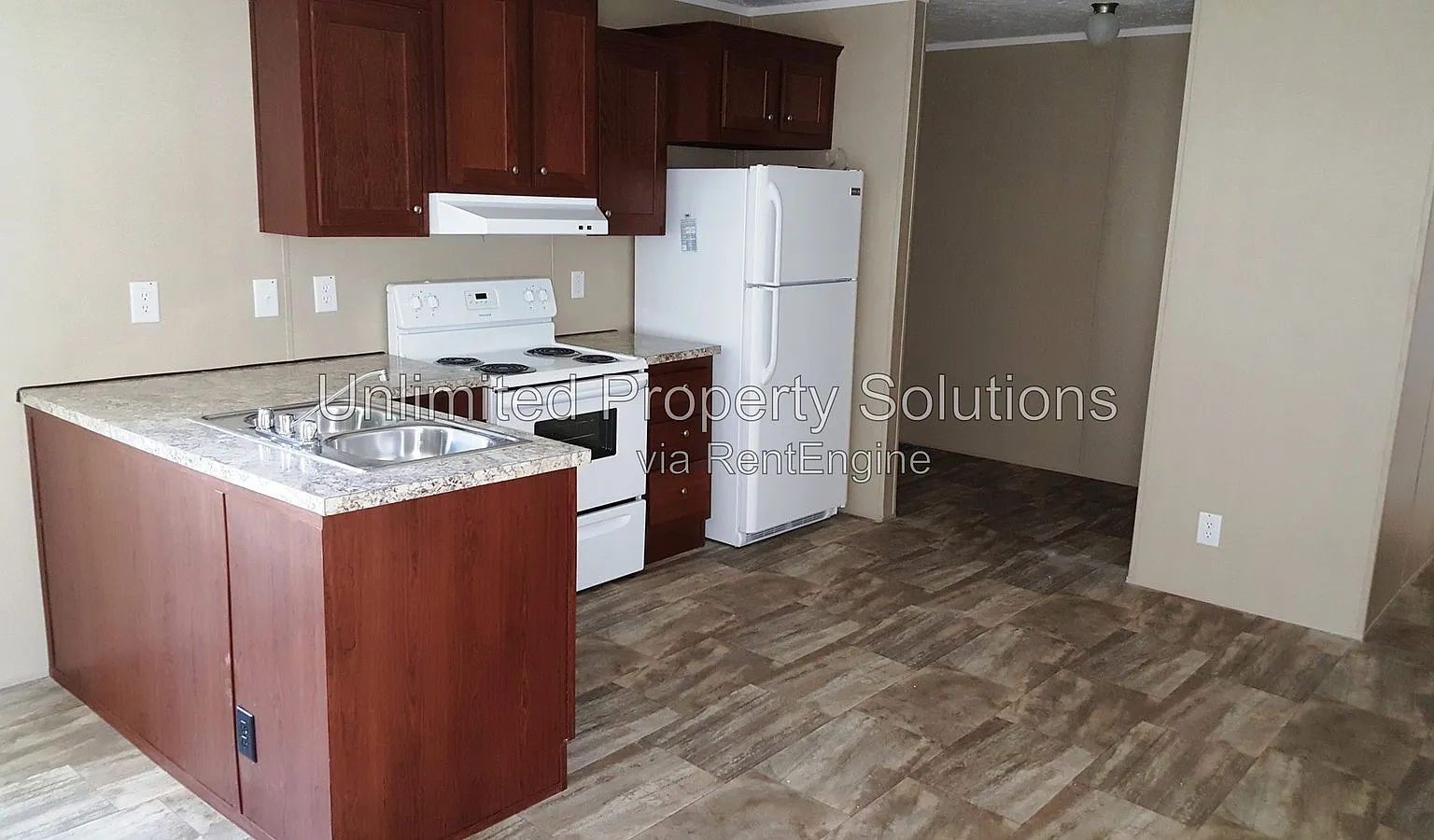 3 bed, 2.0 bath, 900 sqft, $1,200 — Photo 4