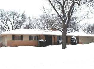 7600 Ridgeway Rd, Golden Valley, MN 55426