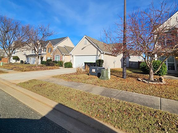 3rd image of 203 Burr Dr