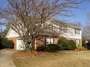 13 Cobblestone Rd, Greenville, SC 29615