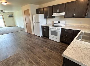 1319 N Kennedy Dr #B, Pontiac, IL 61764