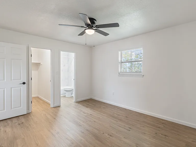 1819 Clements Ave #D103 — Photo 4