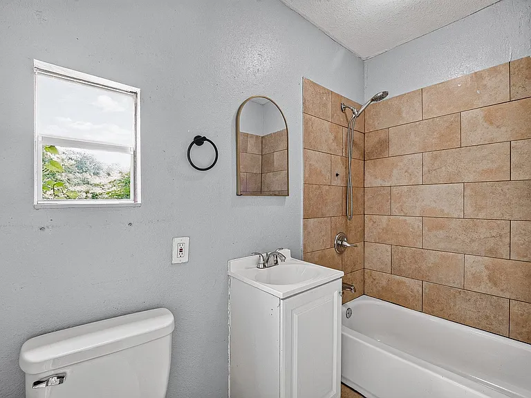 4118 Sunflower St — Photo 20