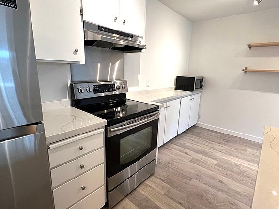 2nd image of 377 Palm Ave APT 106