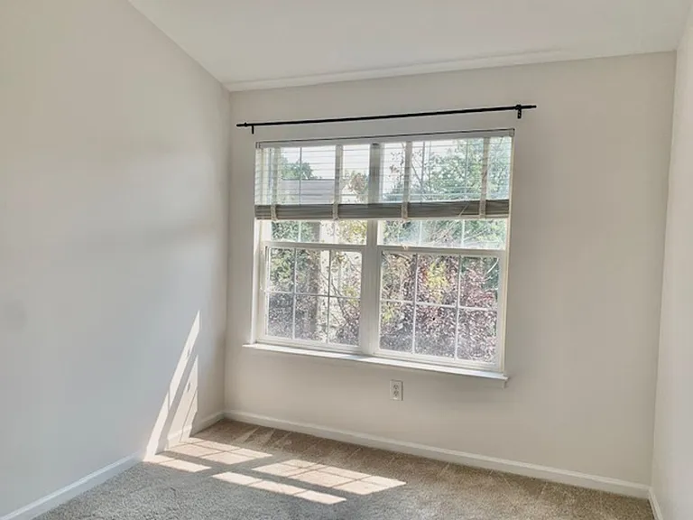18122 Truffle Ln — Photo 36