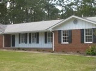 722 W Moring St, Swainsboro, GA 30401