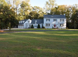 557 Oak Grove Rd, Chesapeake, VA 23320