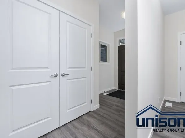 165 Legacy Reach Cres SE, Calgary, AB T2X 5A6