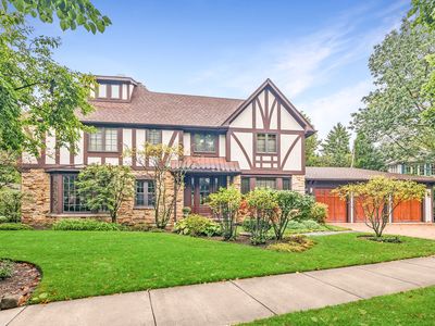 215 Pierce Rd, Highland Park, IL, 60035