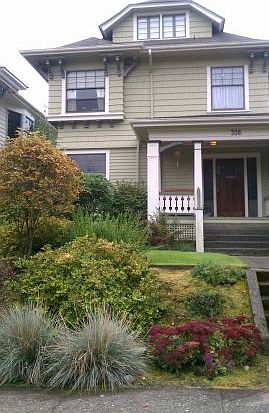 2nd image of 318 N J St #318