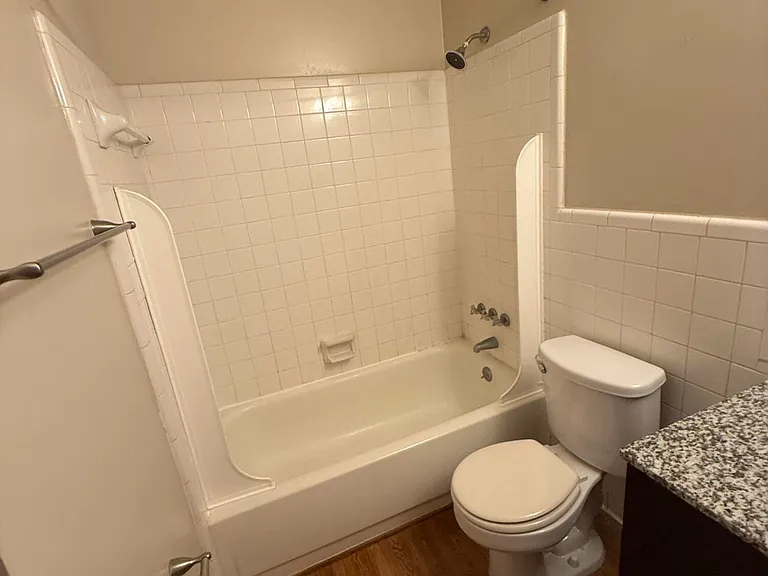 2616 Noble Rd #D — Photo 6