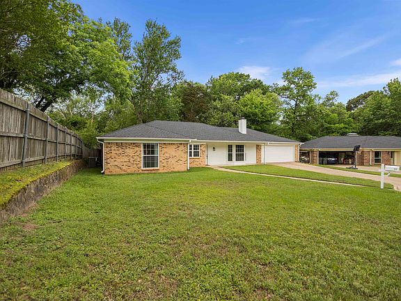 3rd image of 6705 Fleta Ct