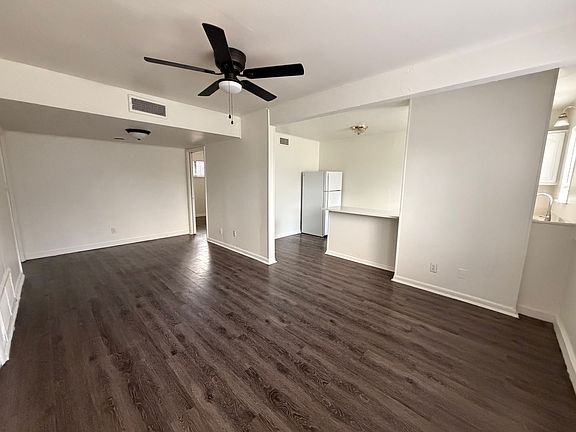 2nd image of 3304 Red River St Unit 104