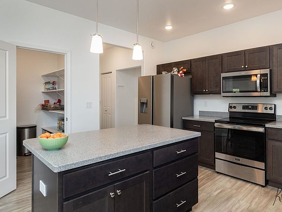 4th image of 3111 Psalms Blvd