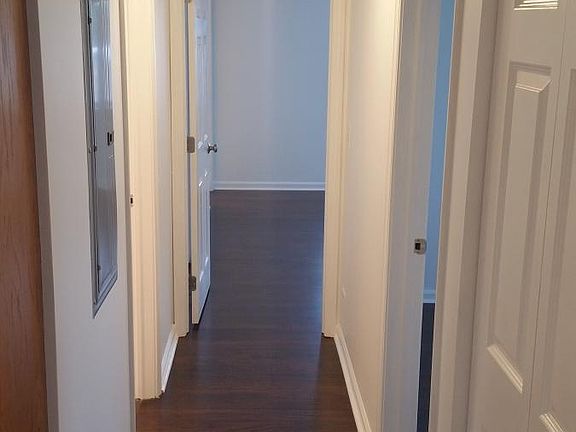 5th image of 7325 Oakwood Ave APT 4D