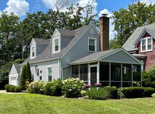 1526 Walnut St, Western Springs, IL 60558