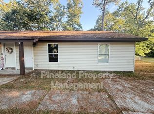 6410 Rockford Dr, Fayetteville, NC 28304