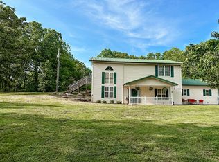 57 Knuckles Rd, Bourbon, MO 65441