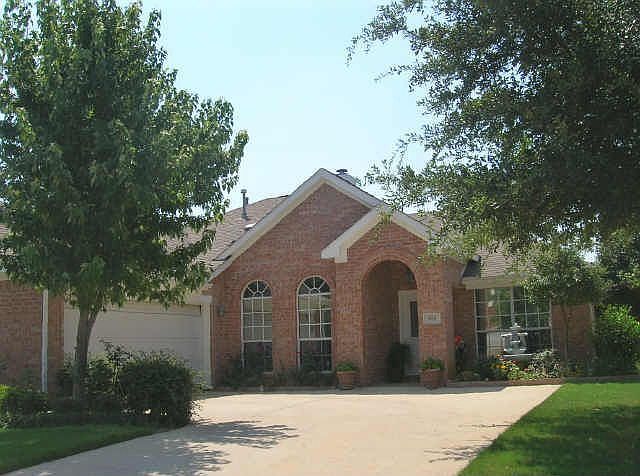 1st image of 624 Ashwood Dr