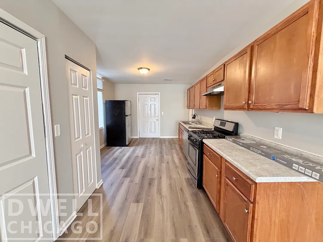 2 bed, 925 sqft, $1,475 — Photo 4
